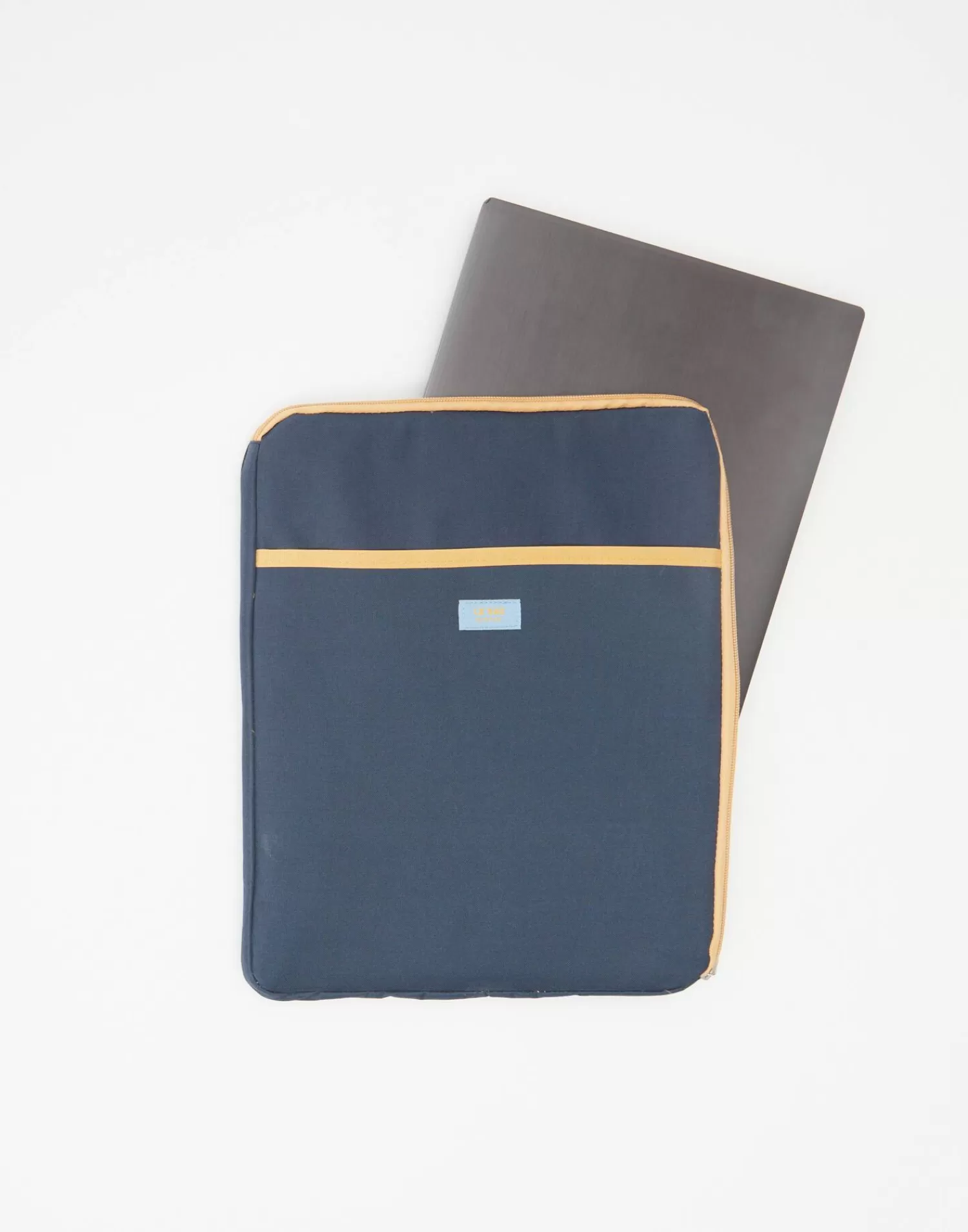 Electronics & Gadget*Natura Selection 15-inch Laptop Cover