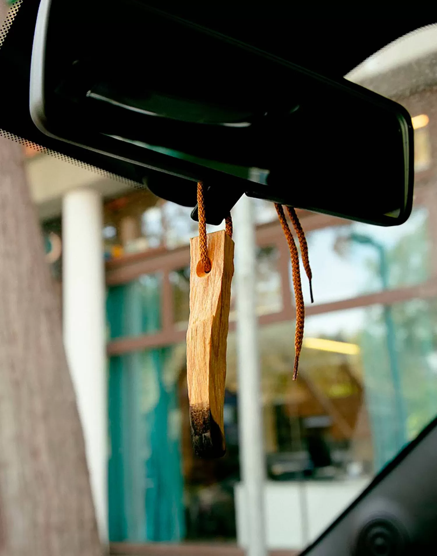 Aromas & Diffusers*Natura Selection Palo Santo Car Airfreshner 144401-000000